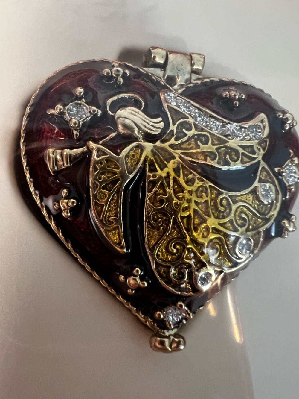Collectible Monet Enamel Red Gold Angel Heart Trinket Box Vintage In Box - Picture 7 of 17